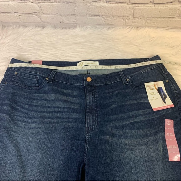 NWT Levi Signature High Rise Stretch Jeans - Picture 3 of 7